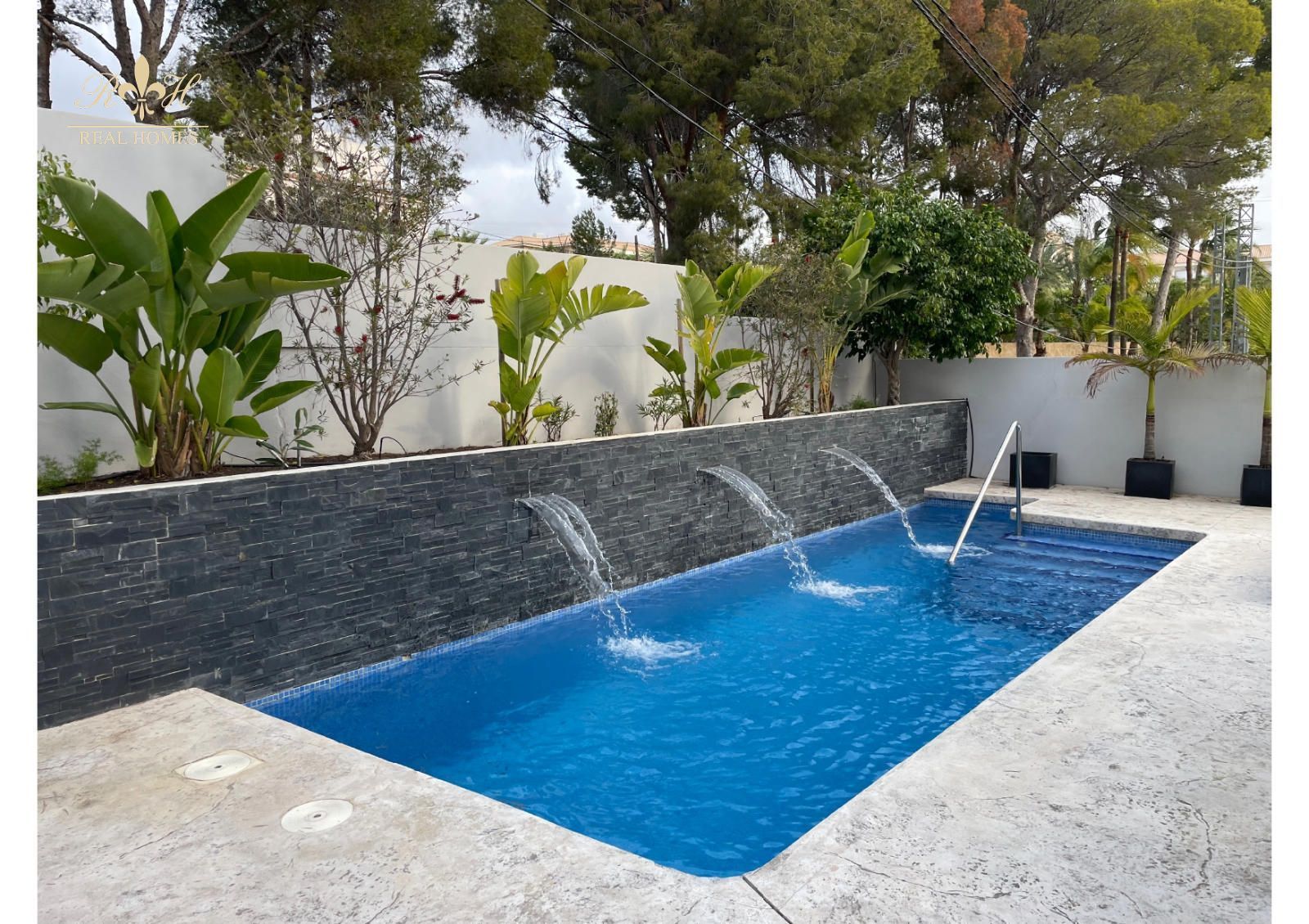 Piscina de Casa o xalet de lloguer en La Nucia amb Aire condicionat, Piscina i Moblat