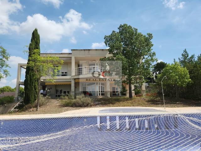 Casa-chalet en Venta en N/A en Altorreal - El Chorrico