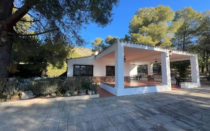 Vista exterior de Casa o xalet en venda en Ibi amb Aire condicionat, Calefacció i Jardí privat