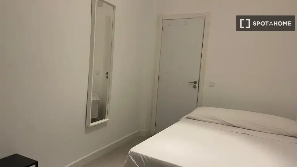 Room in Feria