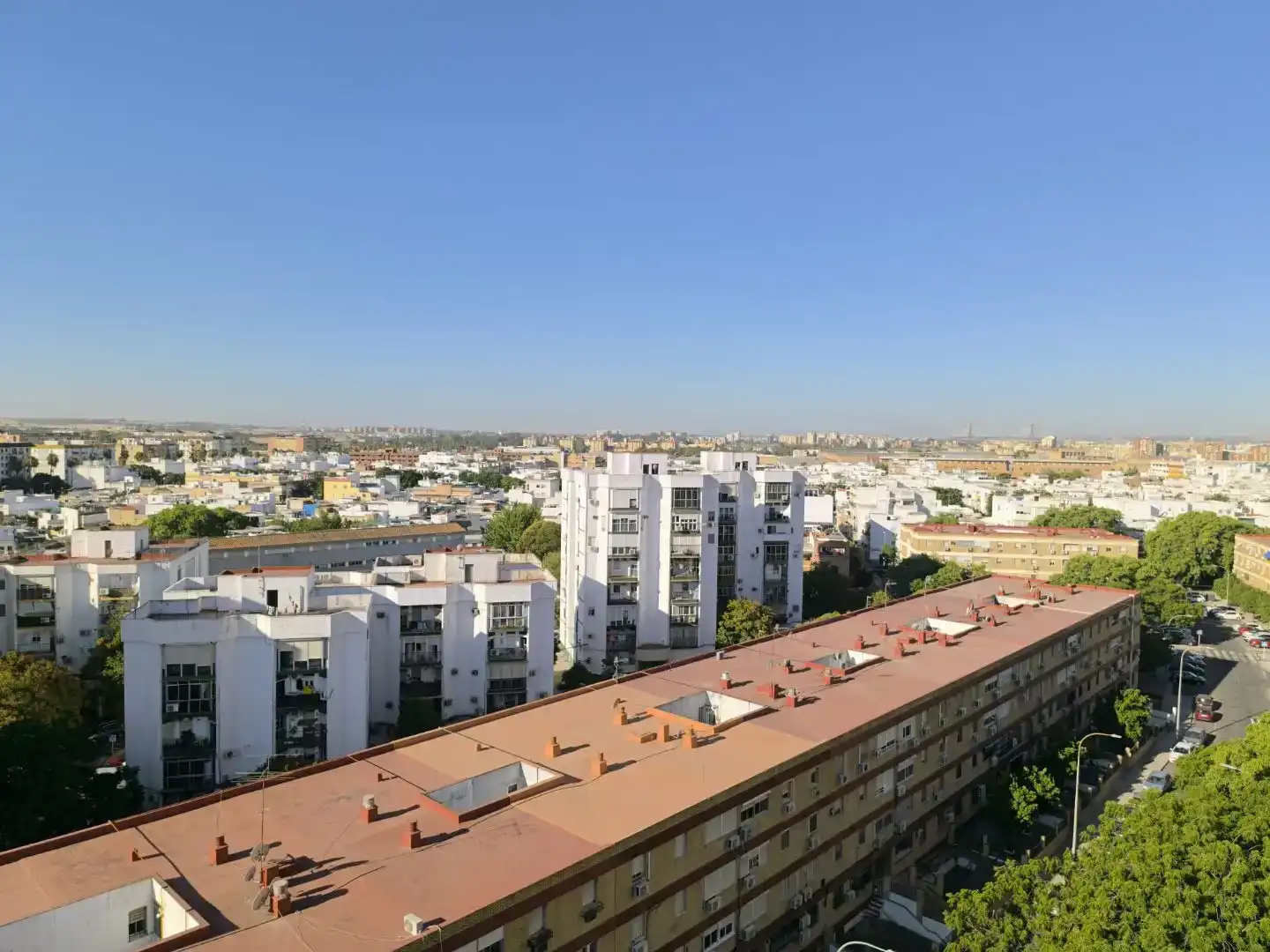 Vista exterior de Pis en venda en  Sevilla Capital amb Aire condicionat