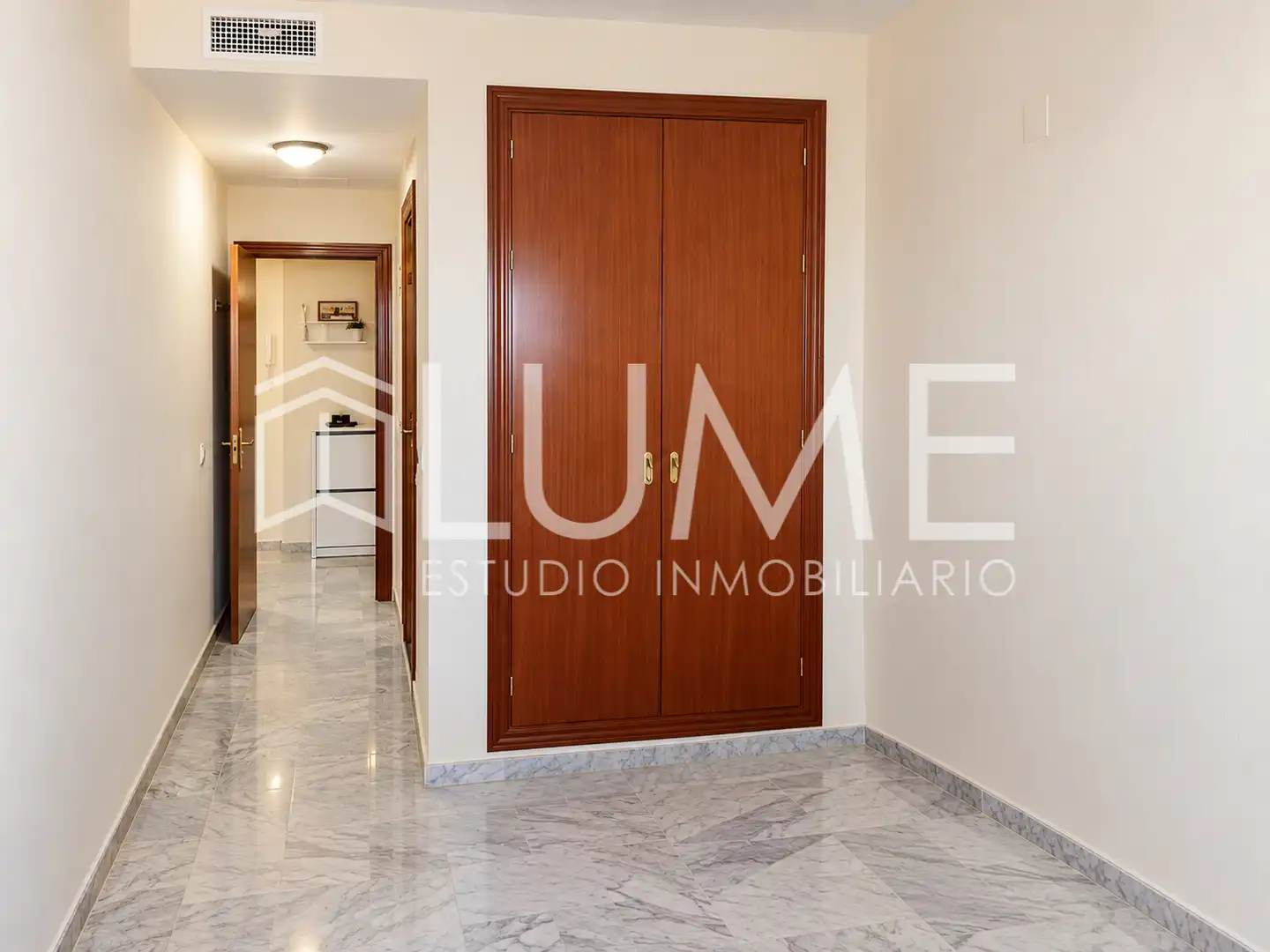 Flat with terrace to rent in Cerro - Amate, imagen 6