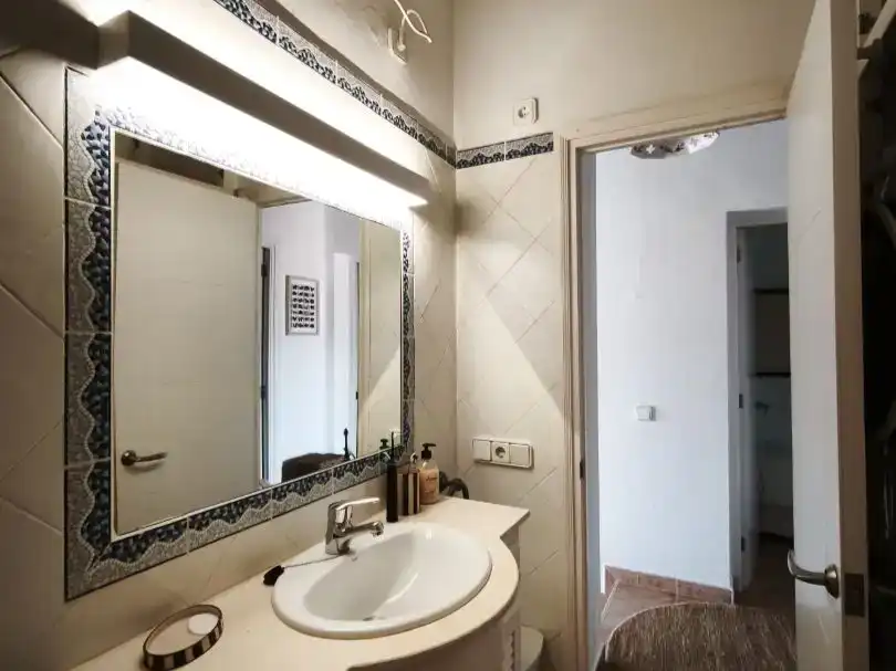 Baño de Piso en venta en Sant Lluís con Aire acondicionado
