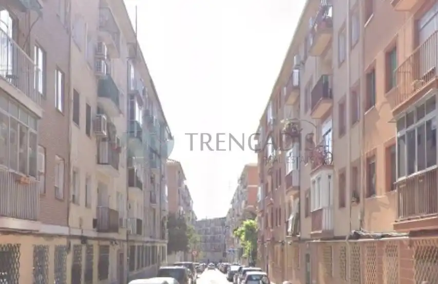 Flat for sale in CL SAGRADOS CORAZONES  Es: Pl: Pt:B  MADRID (MADRID)