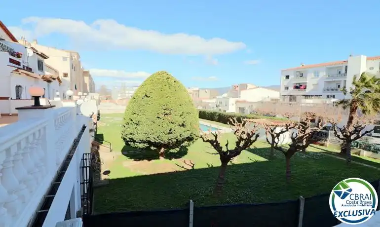 Jardín de Apartamento en venta en Empuriabrava con Calefacción, Jardín privado y Piscina comunitaria