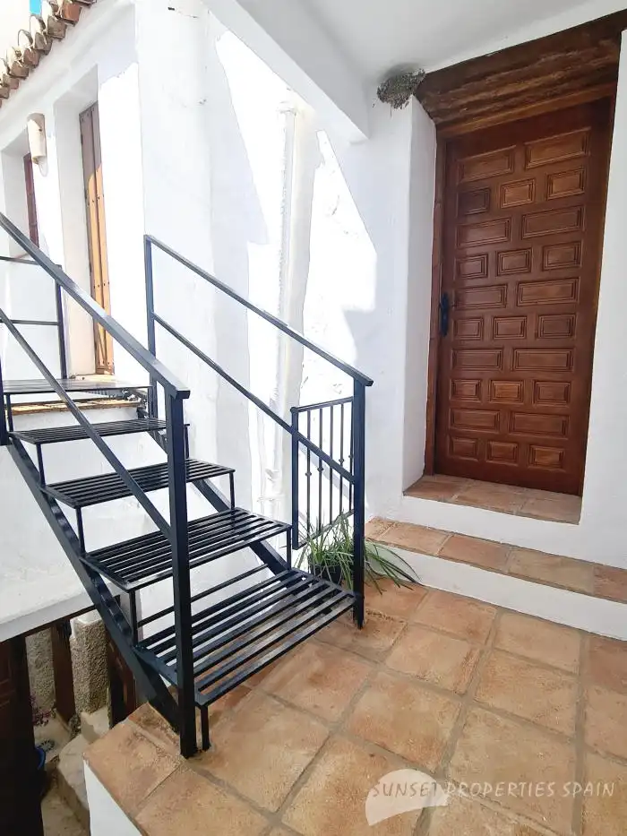 Houses for sale in Cómpeta  with Furnished