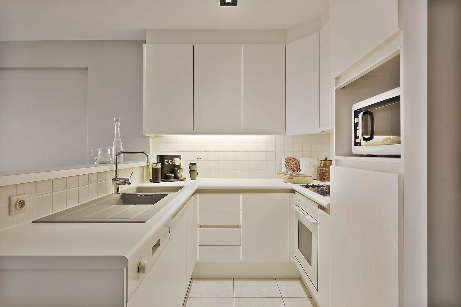 Kitchen of Study to rent in  Barcelona Capital  with Air Conditioner, Heating and Furnished