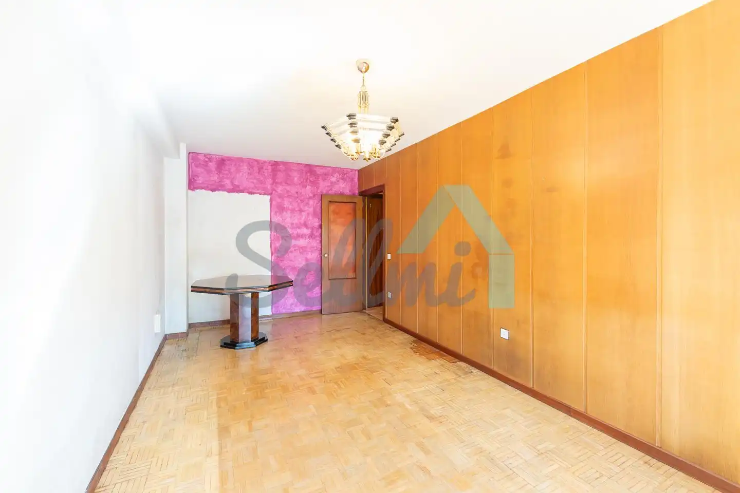 Living room of Flat for sale in San Martín del Rey Aurelio  with Heating, Parquet flooring and Storage room