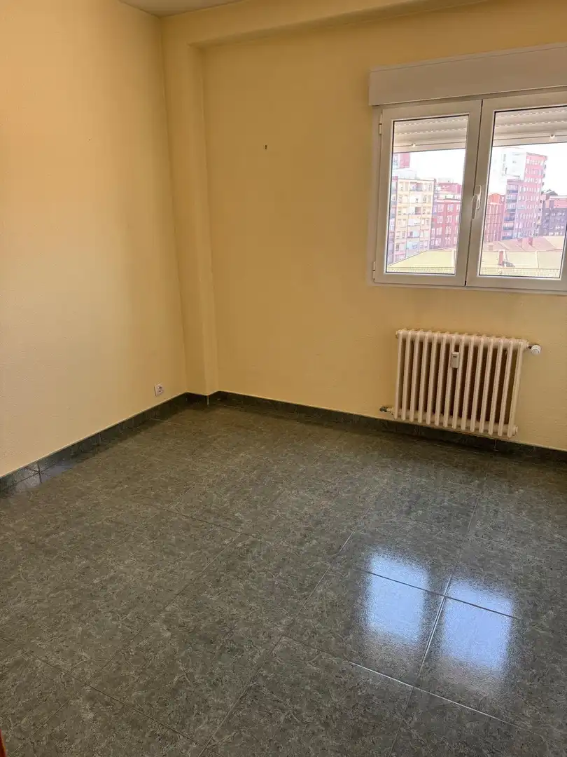 Bedroom of Flat for rent in Valladolid  with Terrace