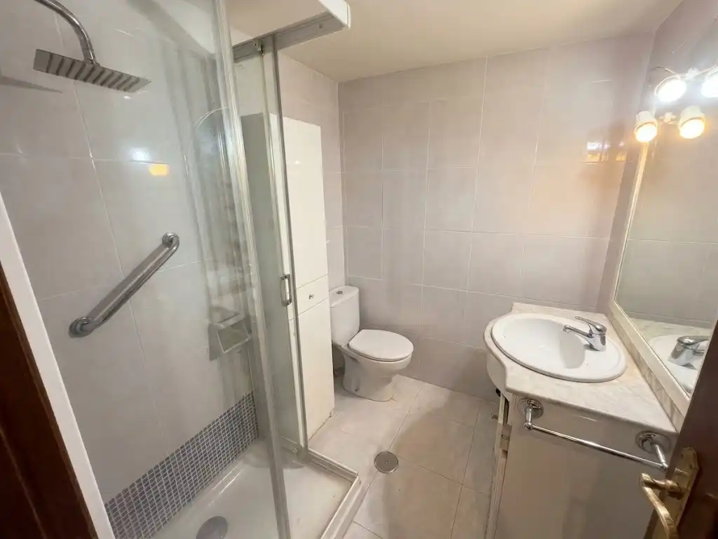 Appartamento con terrazza in vendita a Calle Cardenal Jacinto, imagen 17