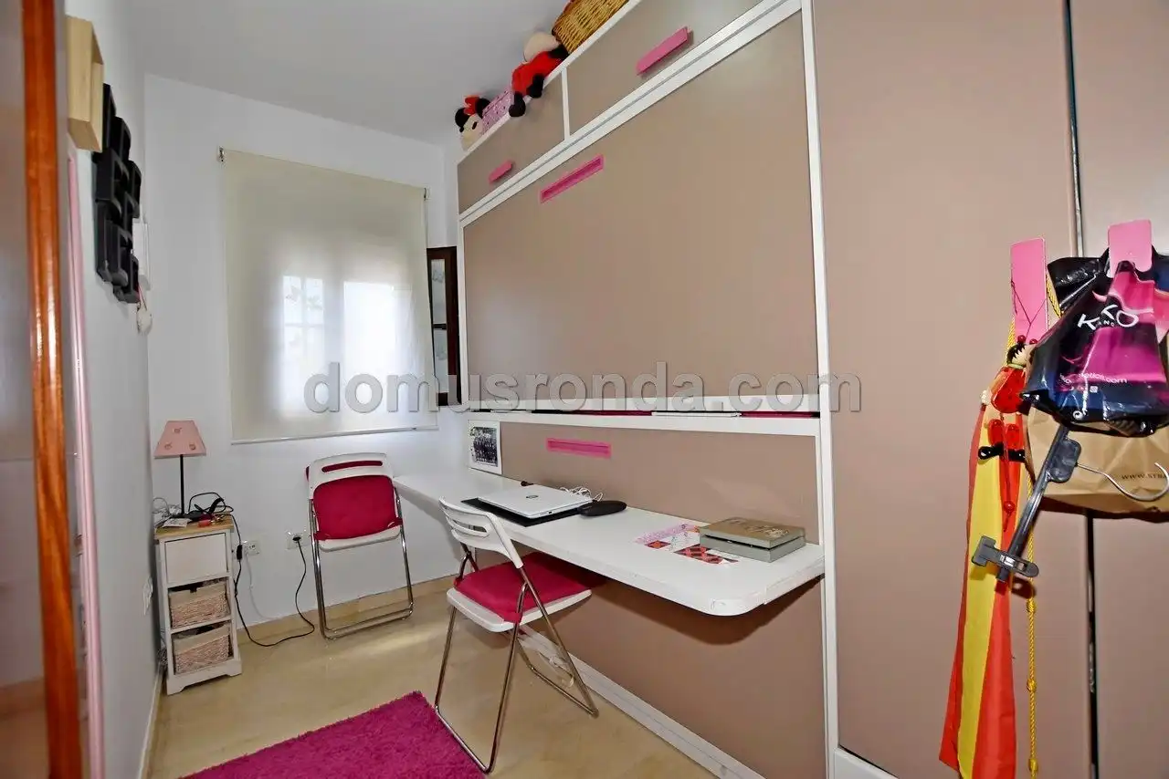 Habitación de Casa o chalet en venta en Ronda con Calefacción, Terraza y Piscina