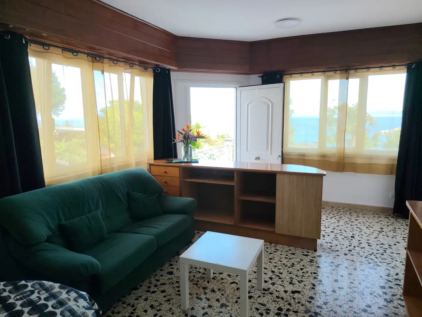 Living room of Apartments for rent in Ribeira  with Terrace, Furnished and Oven