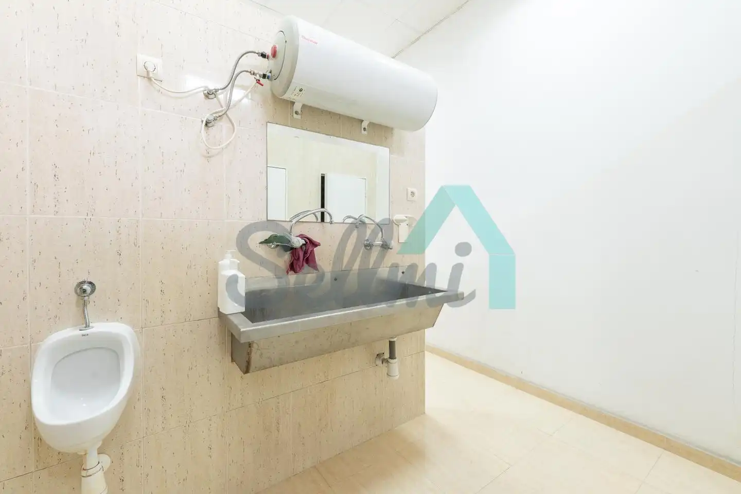 Bathroom of Industrial buildings for sale in Siero