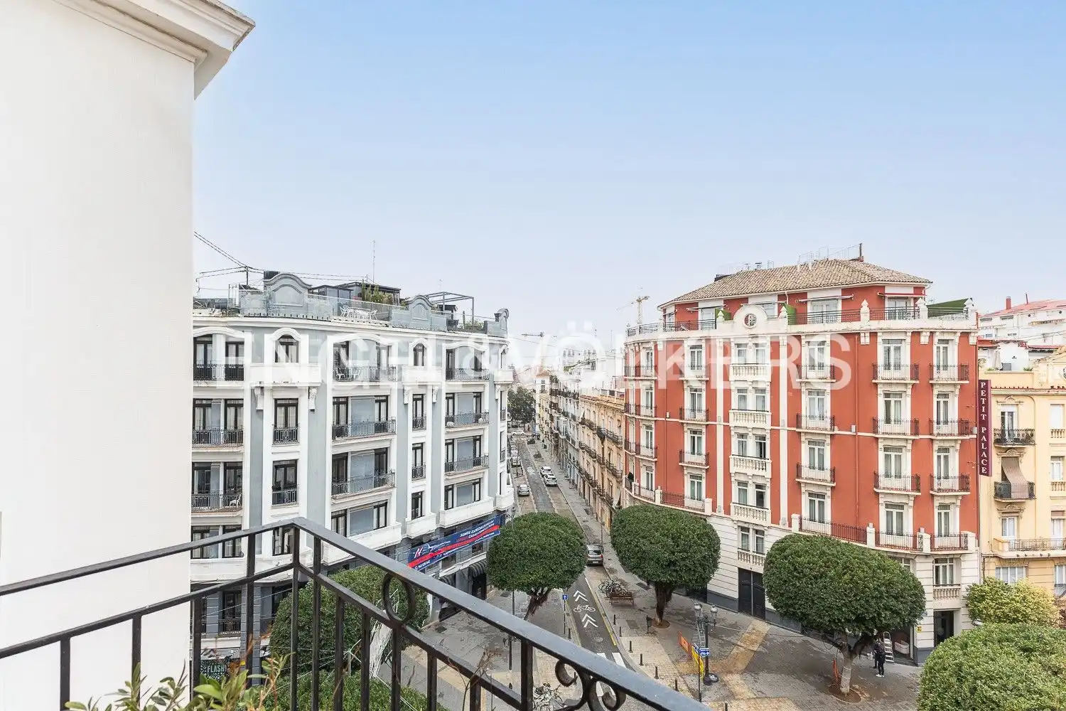 Exterior view of Flat for sale in Valencia  with Air Conditioner, Heating and Parquet flooring