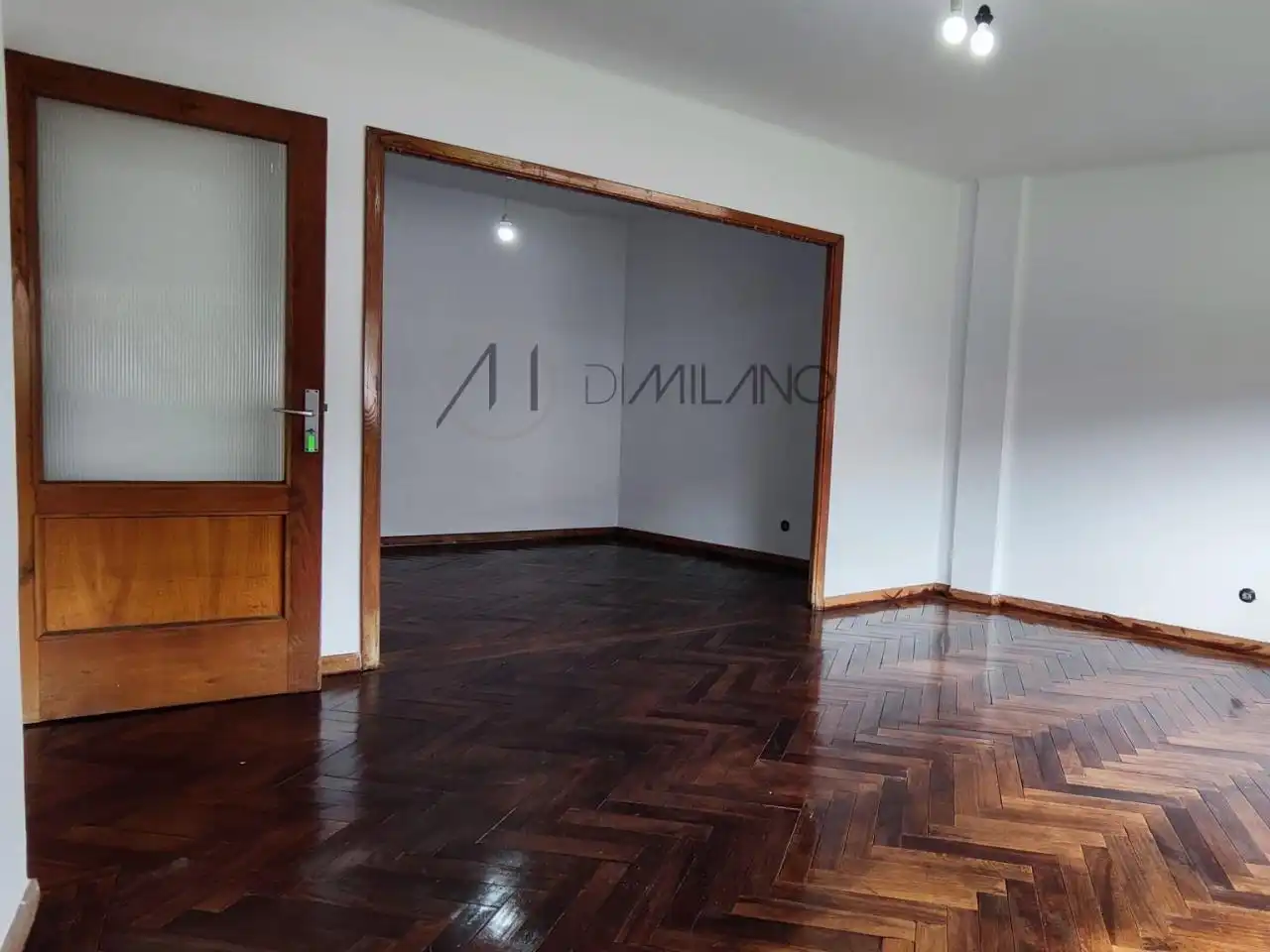 Comedor de Piso en venta en Vigo  con Parquet y Trastero