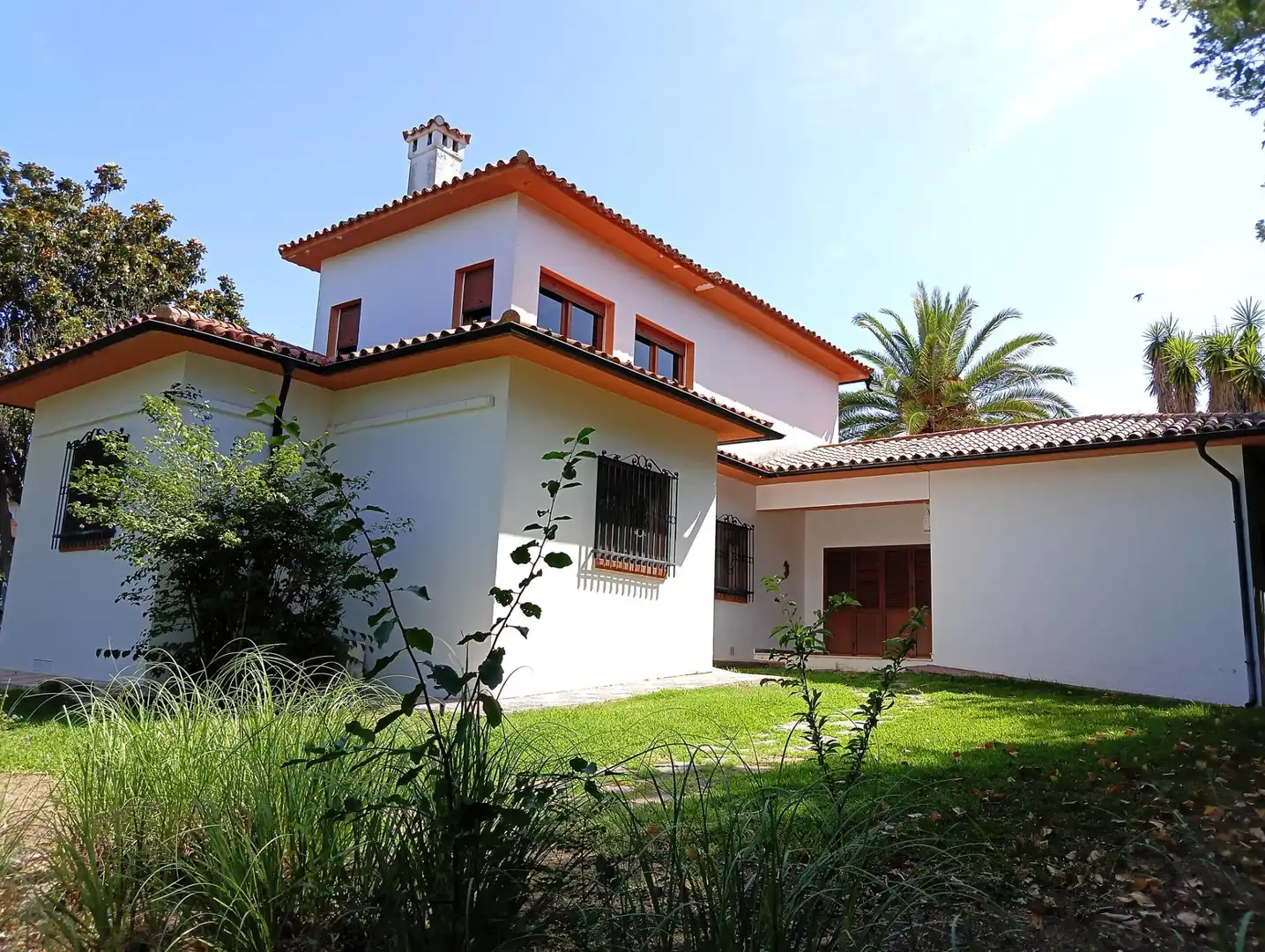 Vista exterior de Casa o xalet en venda en El Bosque amb Piscina comunitària