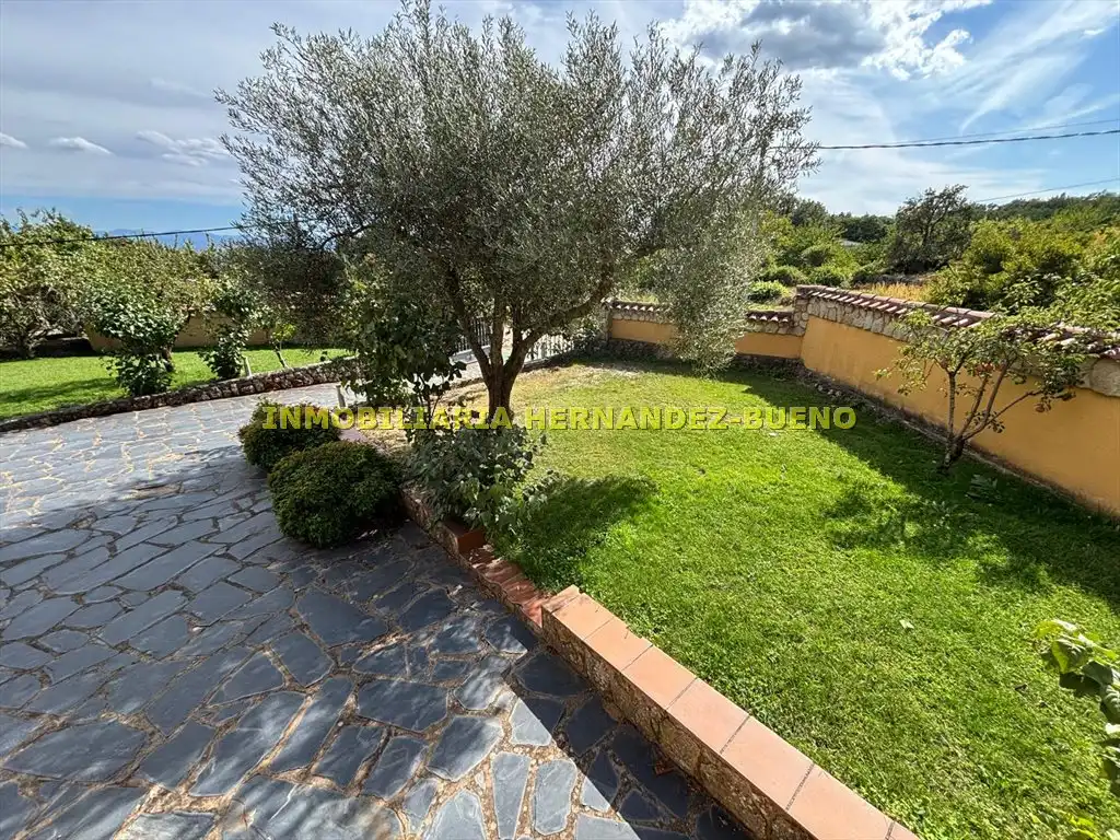 Jardí de Casa o xalet en venda en Sequeros amb Calefacció, Jardí privat i Terrassa