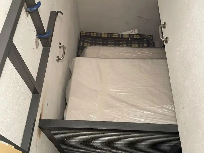 Dormitori de Pis en venda en Pozuelo de Alarcón amb Aire condicionat, Terrassa i Balcó