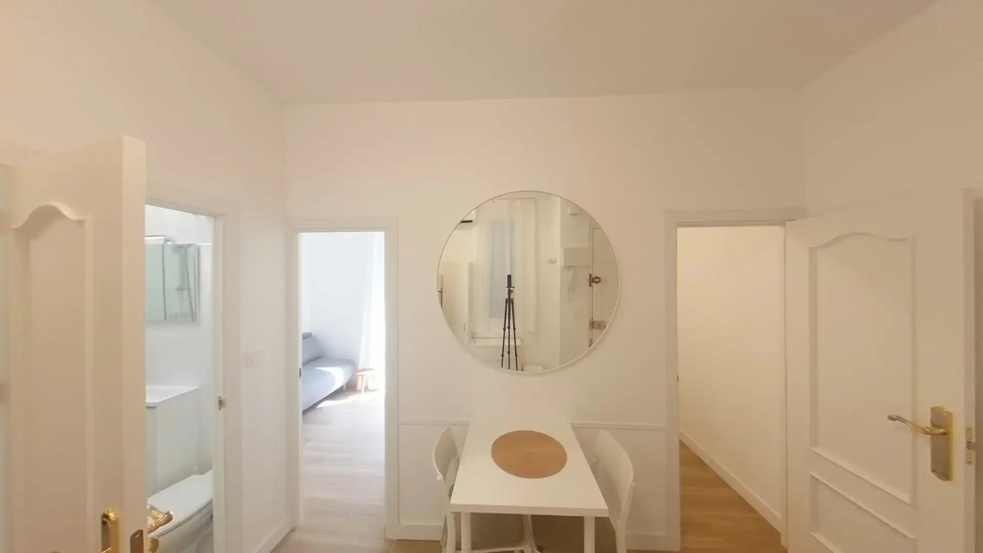 Menjador de Pis de lloguer en  Madrid Capital amb Aire condicionat, Calefacció i Moblat