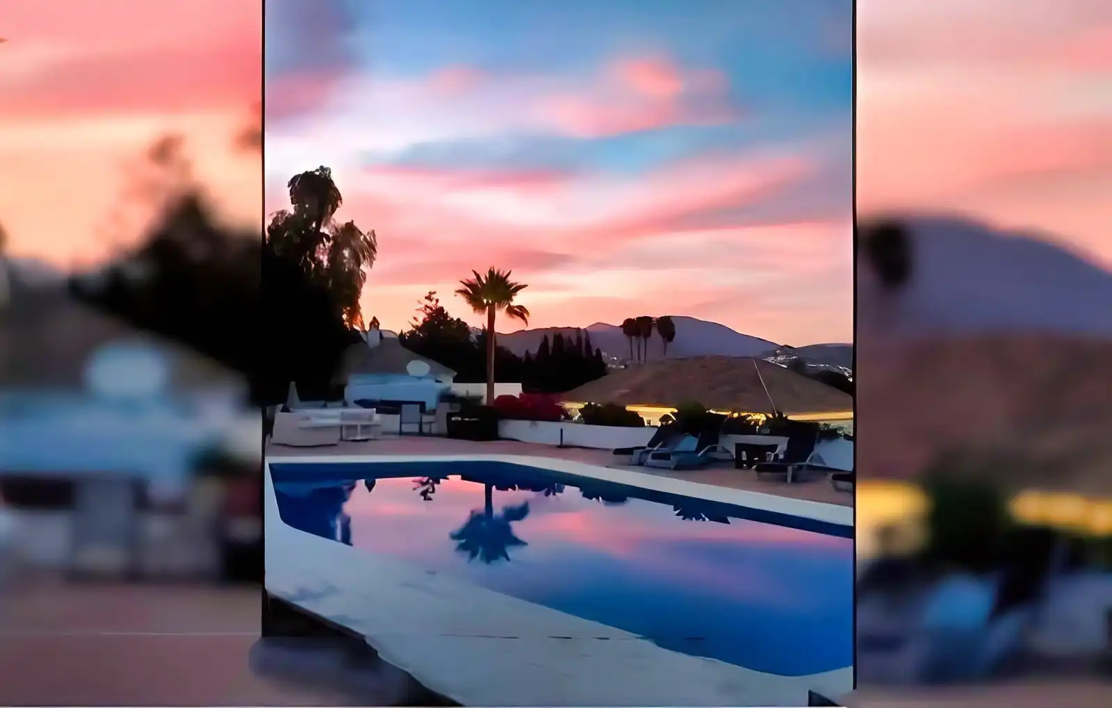 Chalet con piscina en venta en Calle Sirio 323, imagen 8