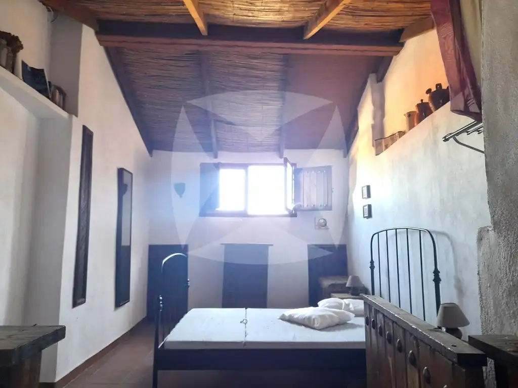 Houses for sale in Calle Puerta Valencia, Alburquerque
