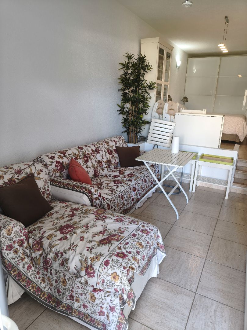 Sala d'estar de Apartament en venda en Adeje amb Terrassa, Moblat i Forn