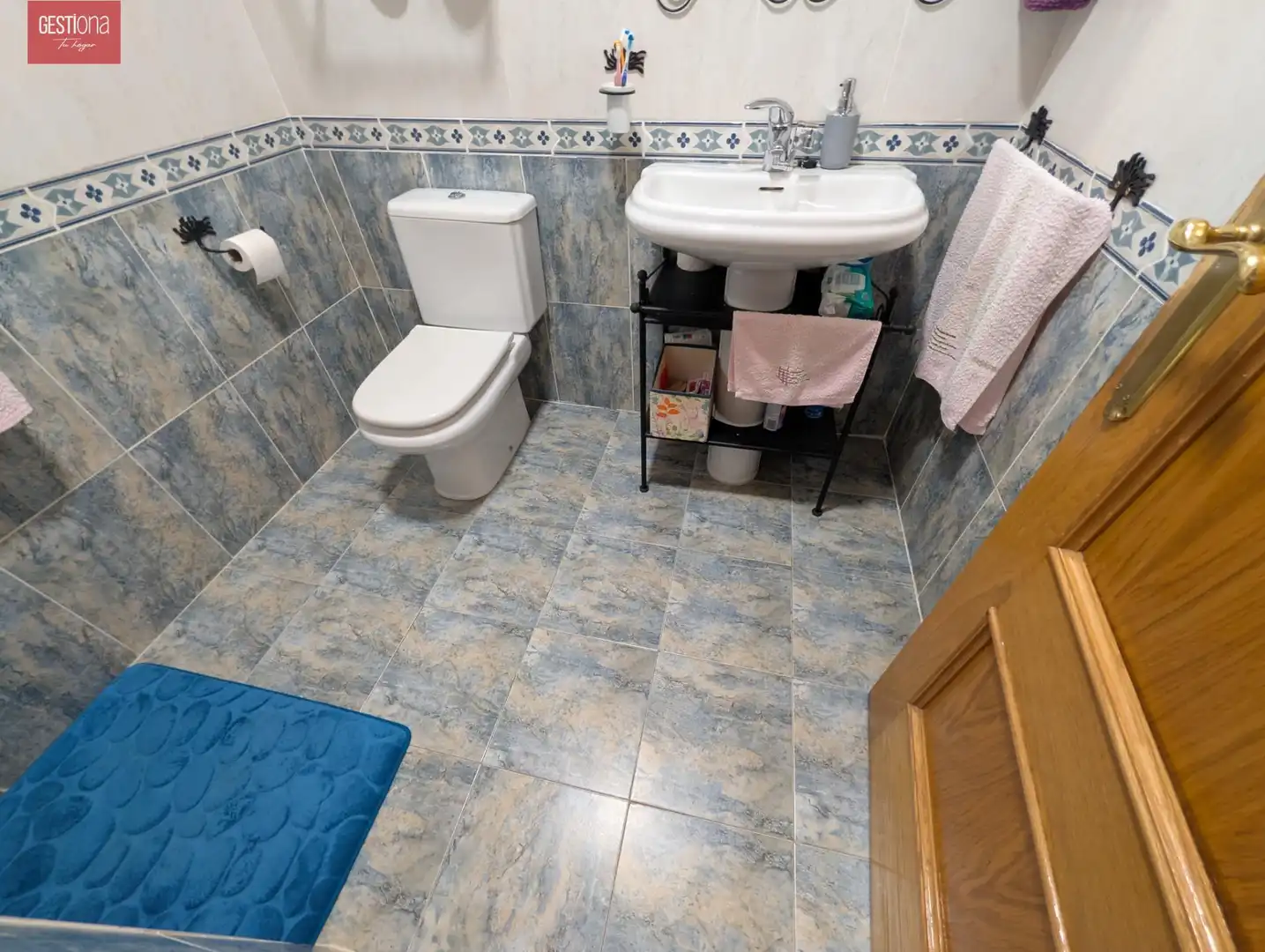 Baño de Casa adosada en venta en Arnuero con Calefacción, Jardín privado y Terraza