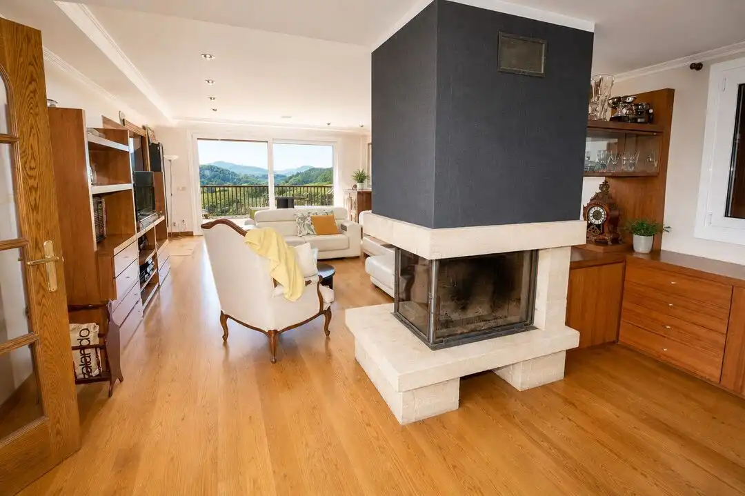 Sala de estar de Casa o chalet en venta en Donostia - San Sebastián  con Calefacción
