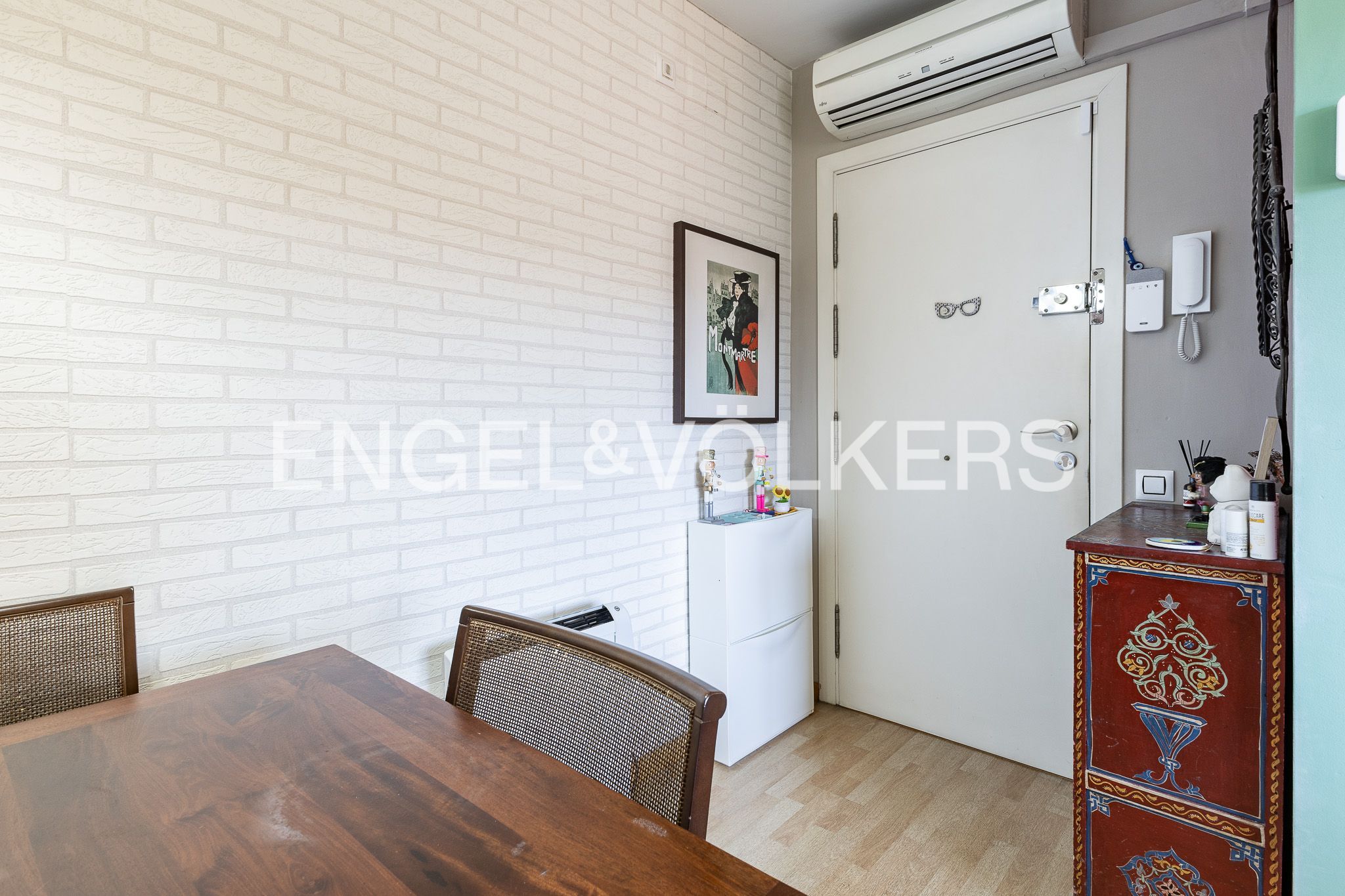 Menjador de Apartament en venda en Sant Adrià de Besòs amb Aire condicionat, Calefacció i Parquet