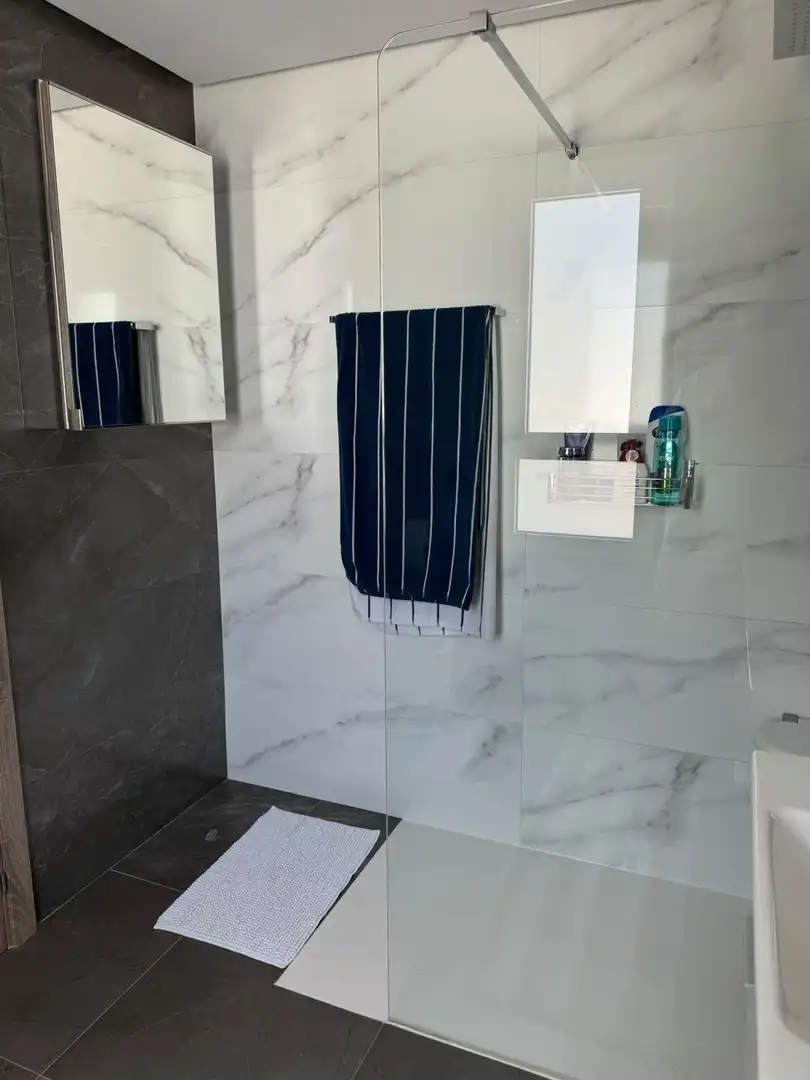 Bathroom of Apartments for sale in Sotogrande  with Air Conditioner, Private garden and Terrace