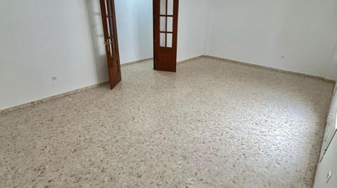 Foto 3 de Piso en venta en Salesianos, Sevilla