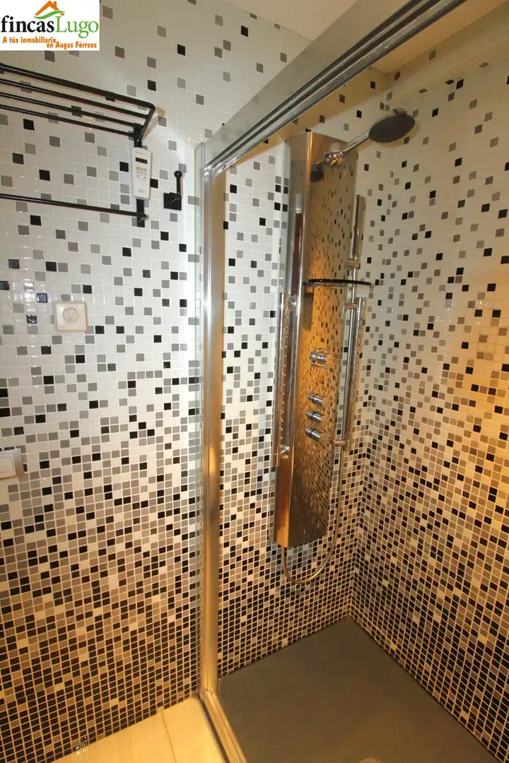 Baño de Estudio en venta en Lugo con Trastero y Amueblado