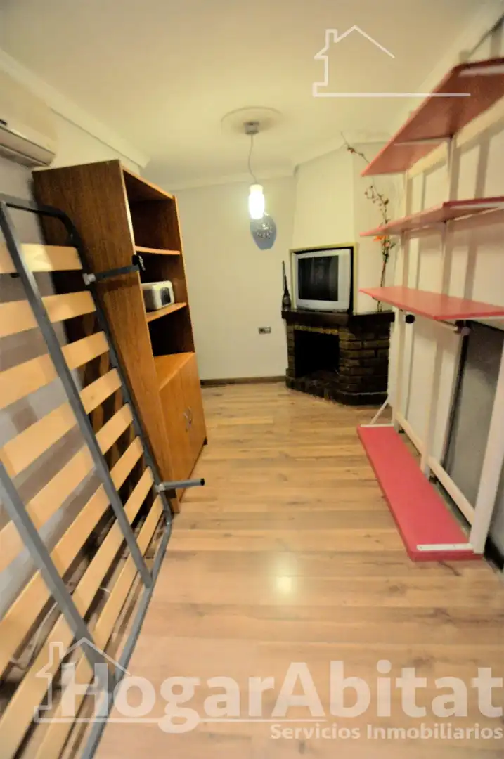 Wohnung zum Verkauf in Xirivella mit Heizung, Parkett und Möbliert