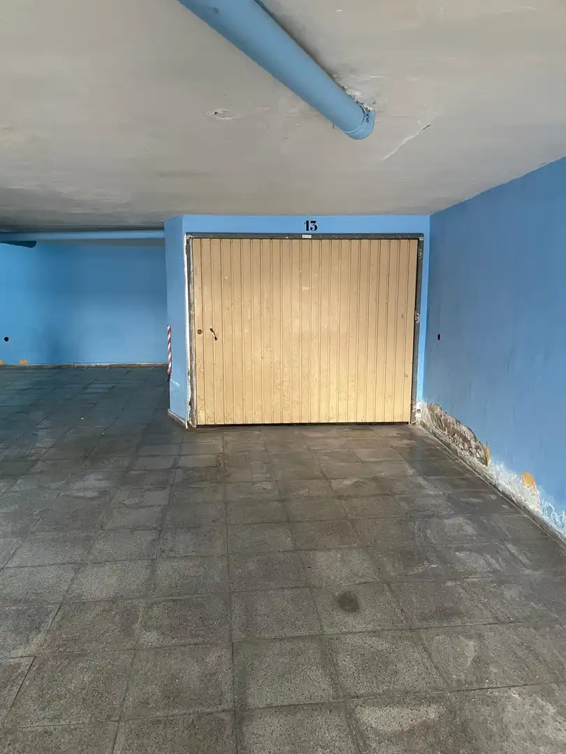 Aparcament de Apartament de lloguer en Torrevieja amb Aire condicionat, Calefacció i Moblat