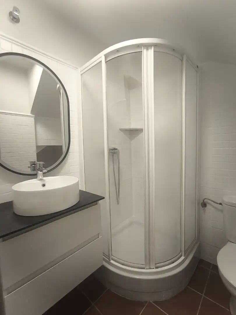 Bany de Apartament de lloguer en Málaga amb Aire condicionat i Moblat