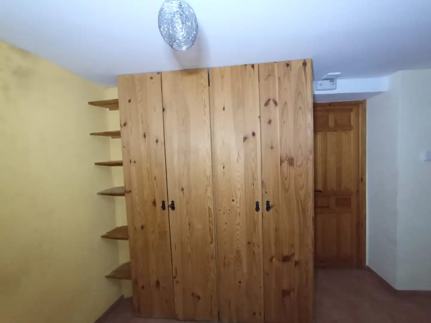 Habitación de Casa adosada en venta en Riba-roja d'Ebre