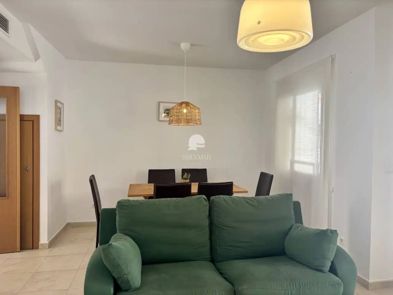 Wohnzimmer von Einfamilien-Reihenhaus zur Miete in Vélez-Málaga mit Klimaanlage, Terrasse und Möbliert