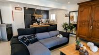 Sala d'estar de Casa o xalet en venda en Empuriabrava amb Aire condicionat, Terrassa i Piscina