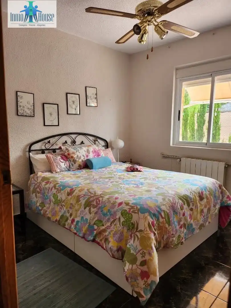 Habitación de Casa o chalet en venta en Albacete con Aire acondicionado, Trastero y Piscina comunitaria