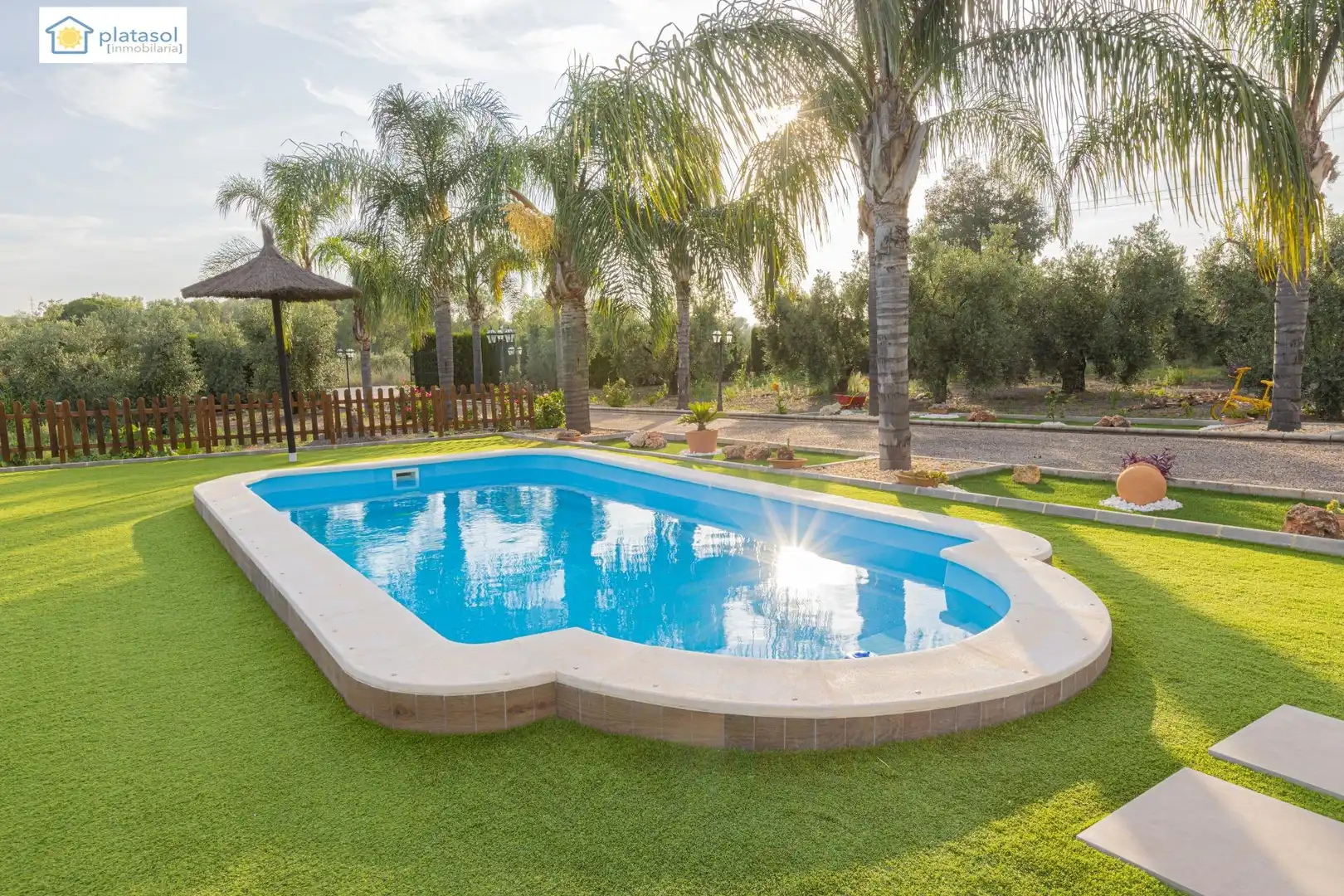 Piscina de Finca rústica en venta en Chucena con Aire acondicionado, Calefacción y Jardín privado