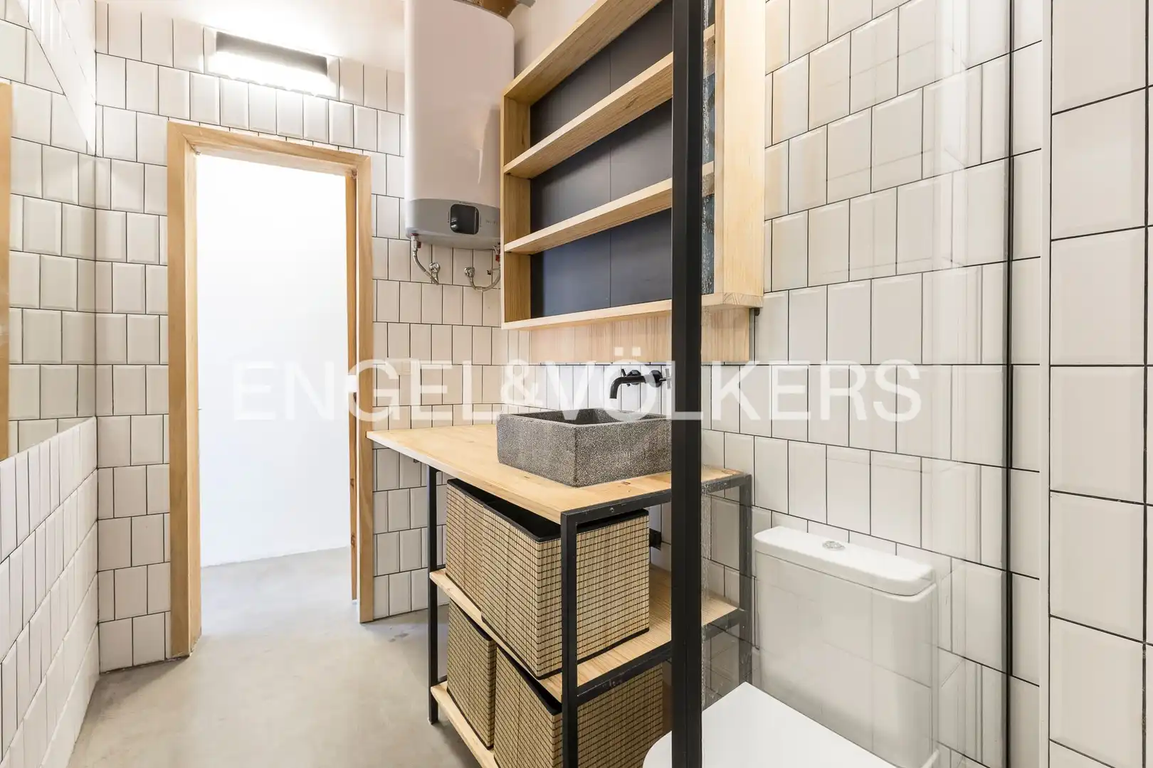 Kitchen of Flat for sale in Barcelona  with Air Conditioner, Heating and Balcony