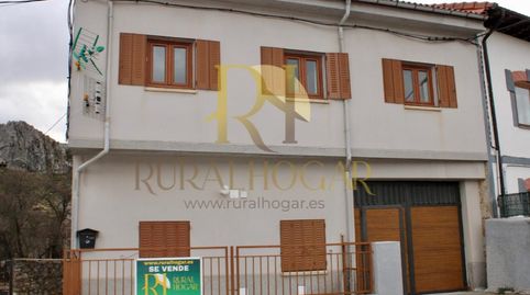 Foto 3 de Casa o chalet en venta en Puebla de Lillo, León
