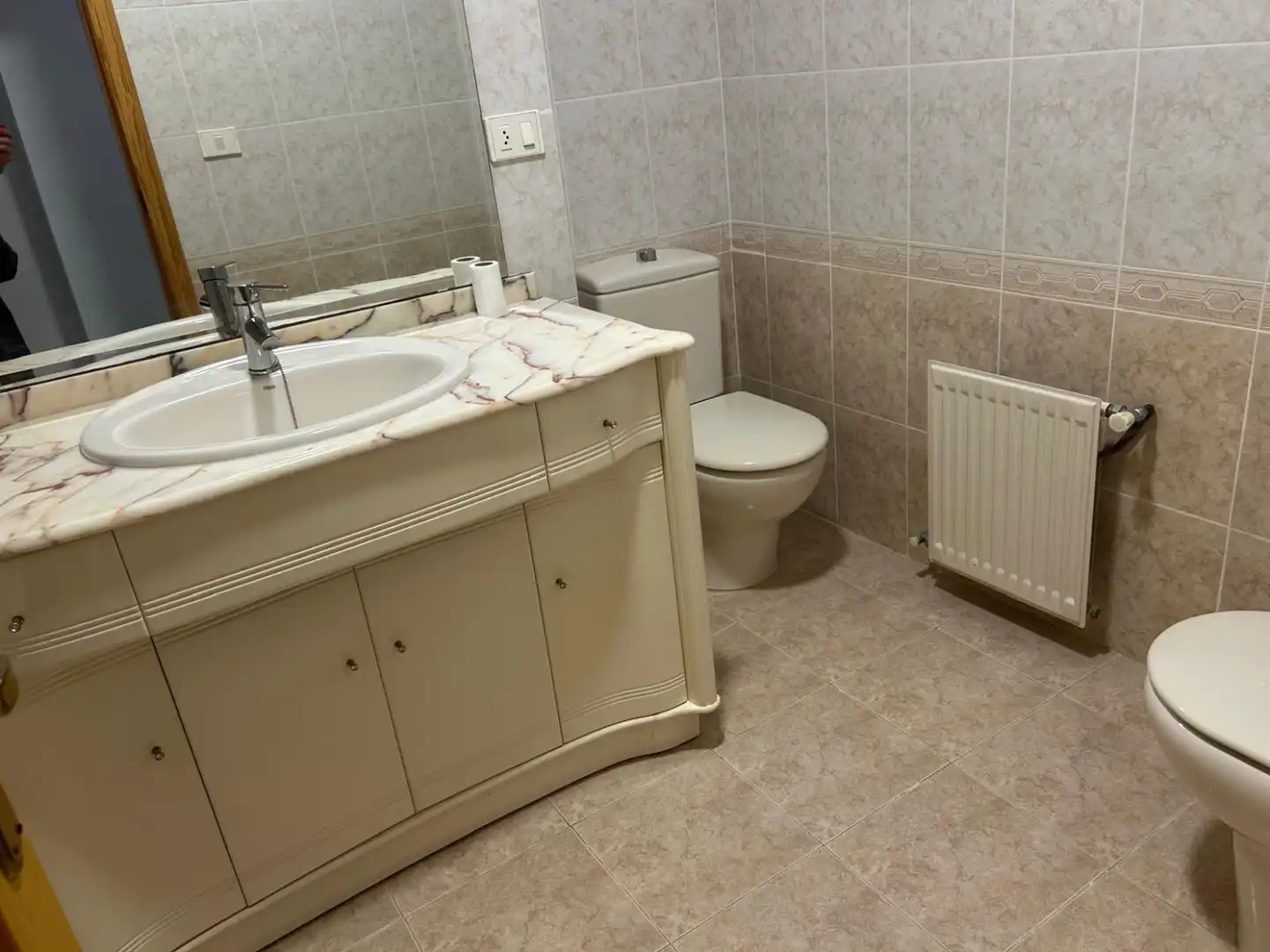 Badezimmer von Wohnung zur Miete in Sagunto / Sagunt mit Klimaanlage und Terrasse