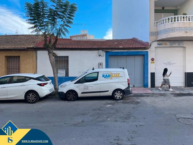 Casa-chalet en Venta en Parque de las Naciones