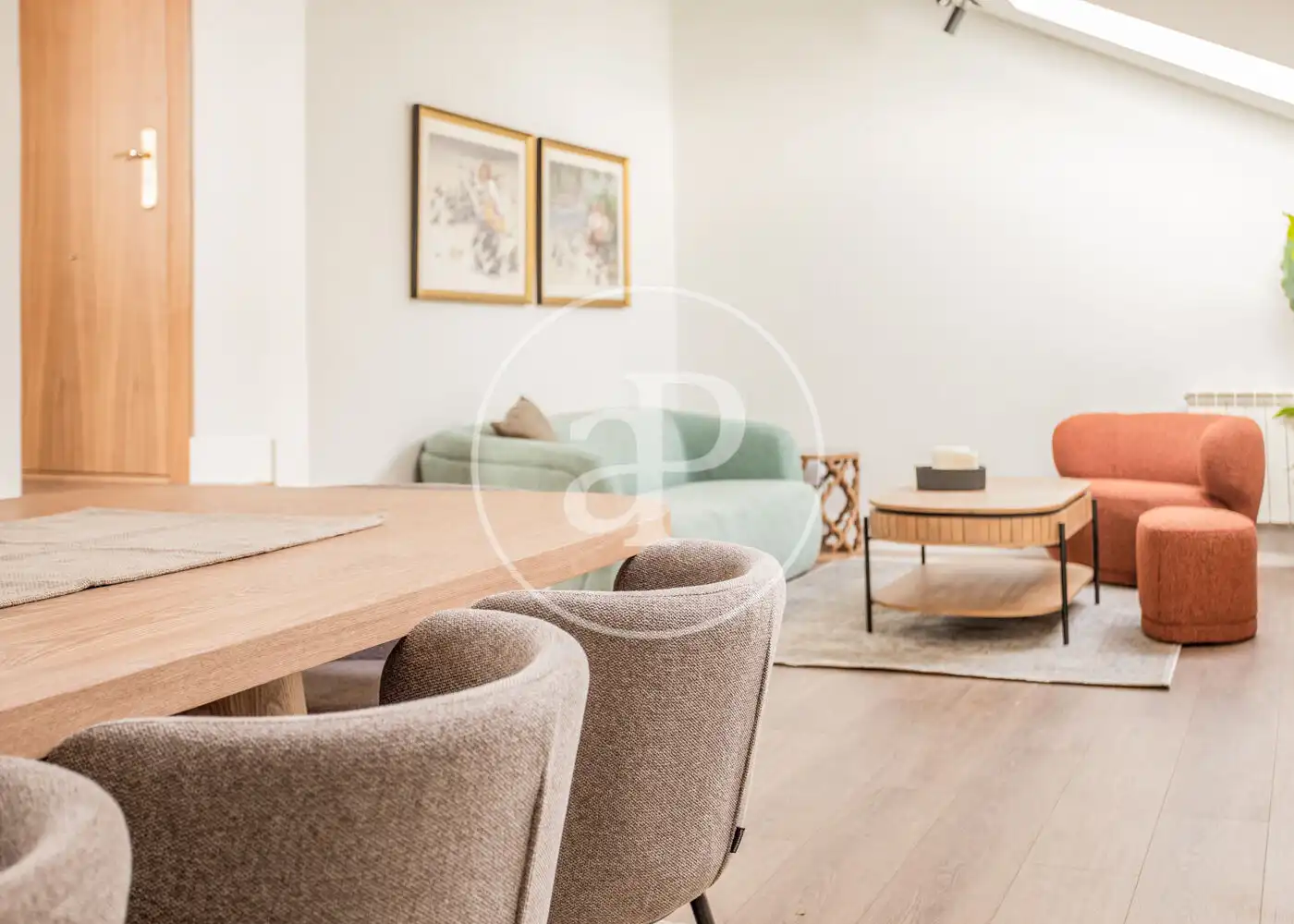 Comedor de Piso de alquiler en Madrid con Aire acondicionado, Calefacción y Amueblado