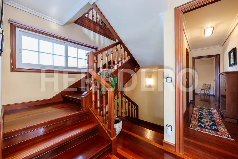 Casa o chalet en venta en Vigo  con Calefacción, Jardín privado y Terraza