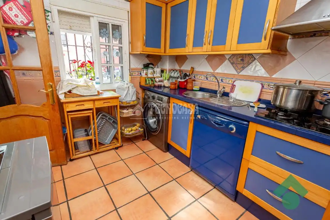 Kitchen of Detached homes for sale in Algeciras  with Heating and Private garden