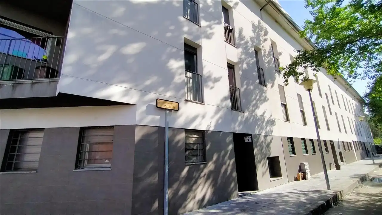 Flat for sale in Carrer Palamos