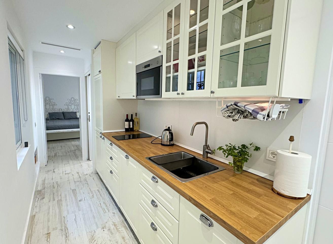 Cuina de Apartament en venda en Marbella amb Aire condicionat i Terrassa