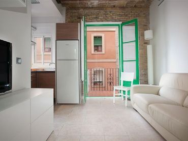 Apartamento con balcón en venta en Carrer del Mar 85